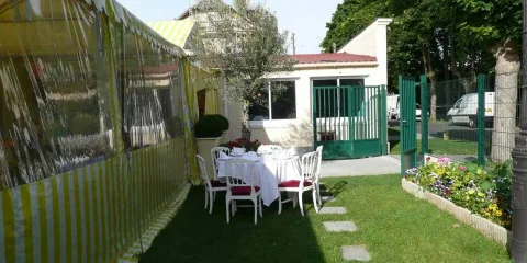Au Jardin de Précy
