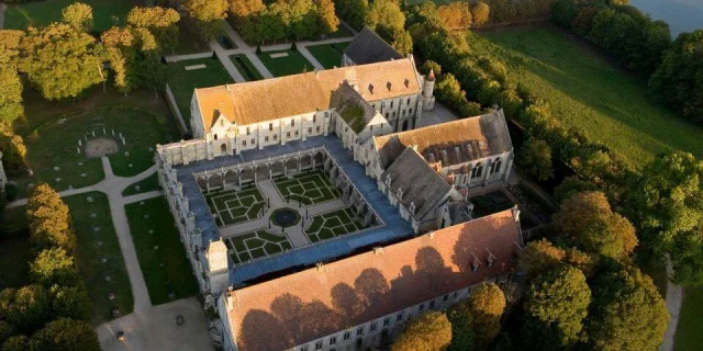 Abbaye de Royaumont - facade