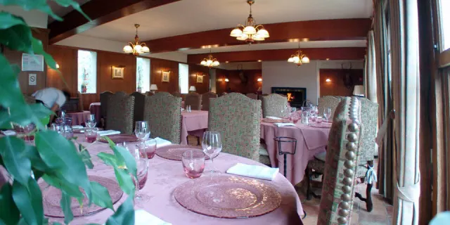 Hostellerie du Pavillon St-Hubert - salles_reunion