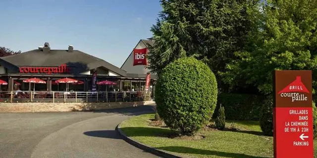 Hôtel ibis Senlis - facade