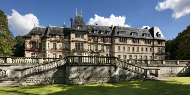 Jeanne & The Forest – Château de Montvillargenne - facade